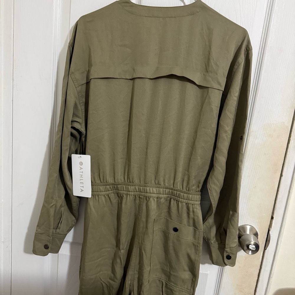 NWT Athleta Green Olive Jumpsuit with Zipper Front - Picture 5 of 6